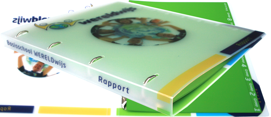 Nieuwe full colour digitaal bedrukte schoolmap en set groene tabbladen voor basisschool Wereldwijs in Houten