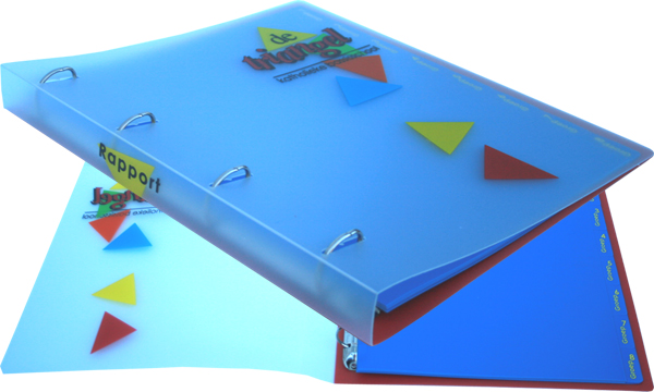 In 6 kleuren zeefdruk bedrukte schoolmap met 8-delige set blauwe tabbladen voor KBS De Triangel in Amstelveen.