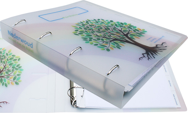 Nederwoud, school met de Bijbel in Lunteren heeft een geweldige nieuwe portfolio schoolmap en een speciaal gemaakte 6-delige set tabbladen!